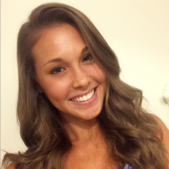 Meet your Posher, Marisa