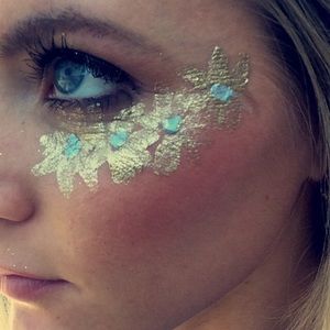 Meet your Posher, Kenzie