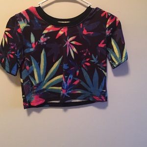 Crop top