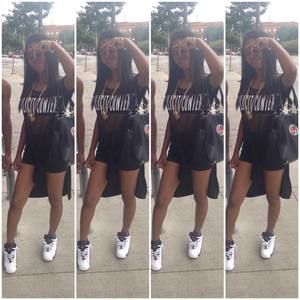 Meet your Posher, Aja