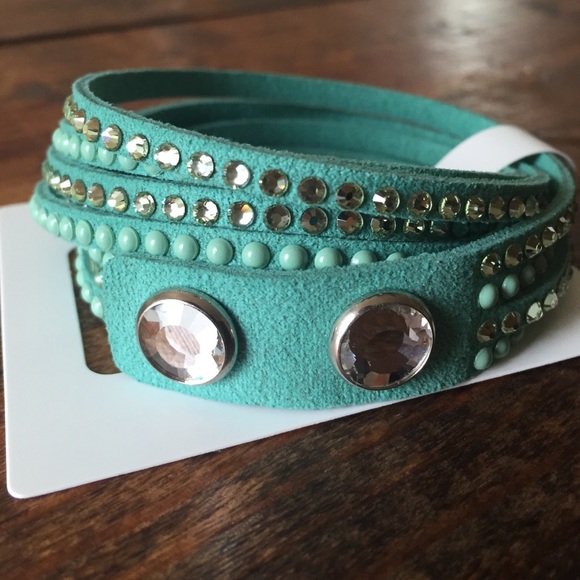 Swarovski Crystal Teal Leather Wrap Bracelet - Picture 3 of 3