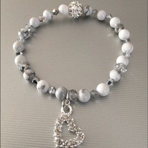 Howlite beaded handmade Stretch bracelet