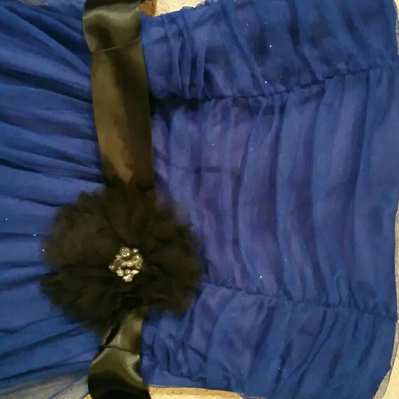 Dress - Picture 3 of 4