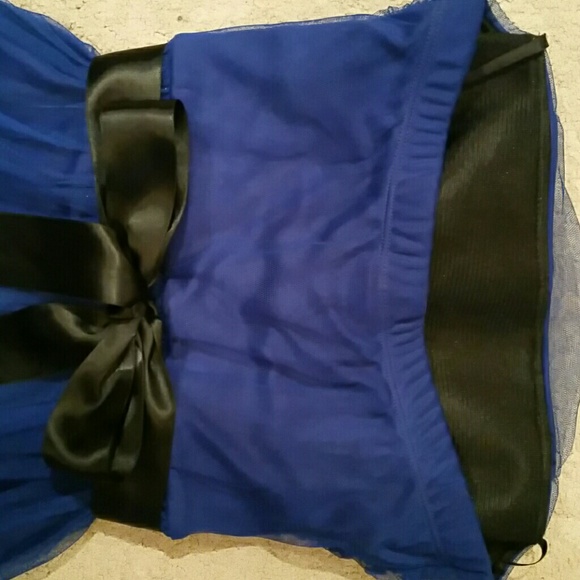 Dress - Picture 4 of 4