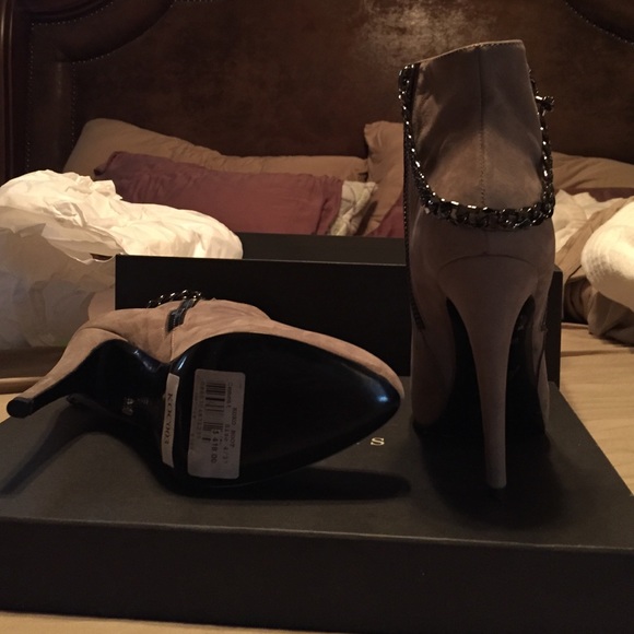 💗 SOLD 💗 Brand new Genuine All Saints Booties - Picture 3 of 4