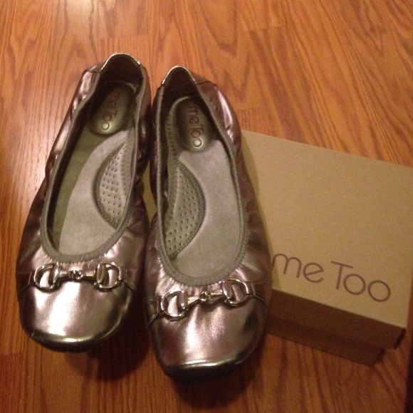 Ballet flats