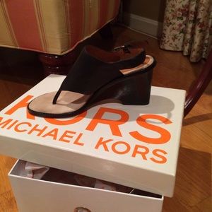 Kenneth Cole Shoes never worn!