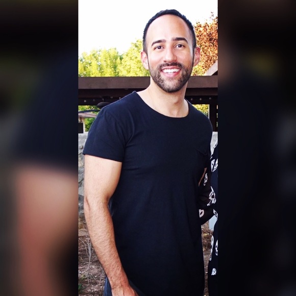 Meet your Posher, Derekryan - Picture 3 of 3