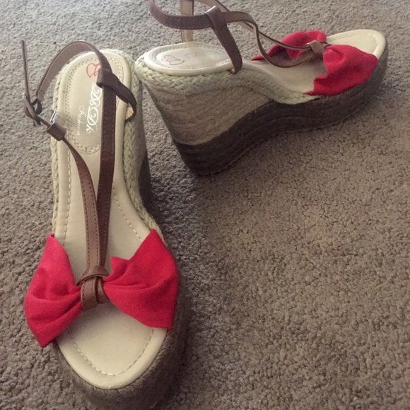 Wedges✨💕 - Picture 3 of 3