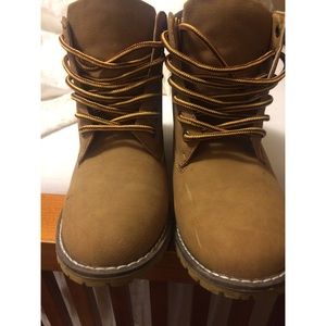 Timberland like boots