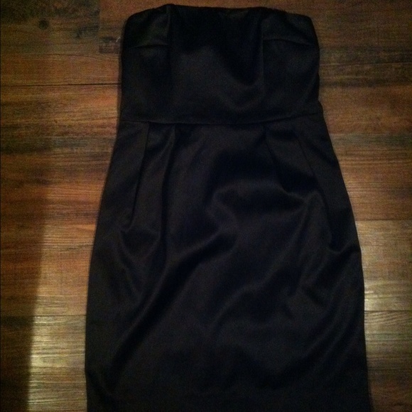 Short Black strapless Dress