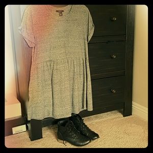 Forever 21 heather grey dress.