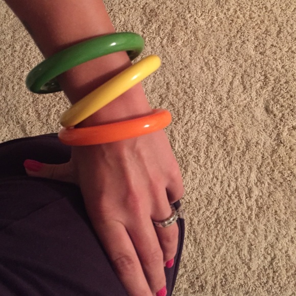 Retro Bangle Trio! - Picture 2 of 2
