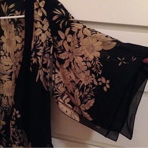 Detailed pic of the kimono