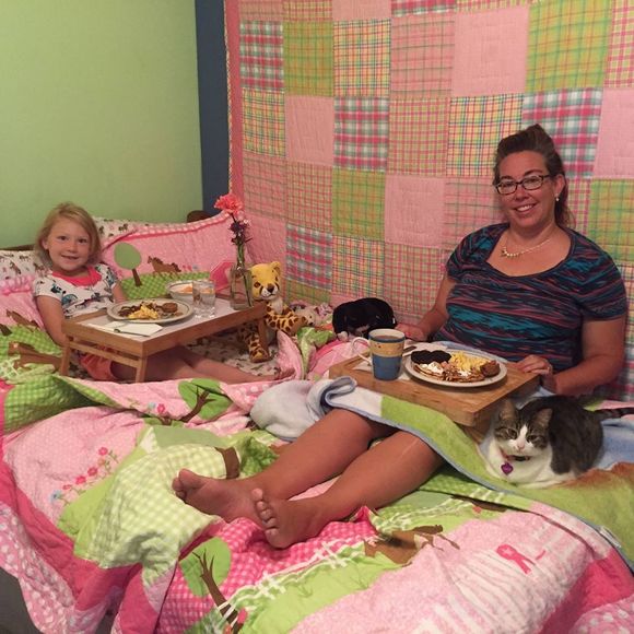 Meet your Posher, Laura - Picture 1 of 1