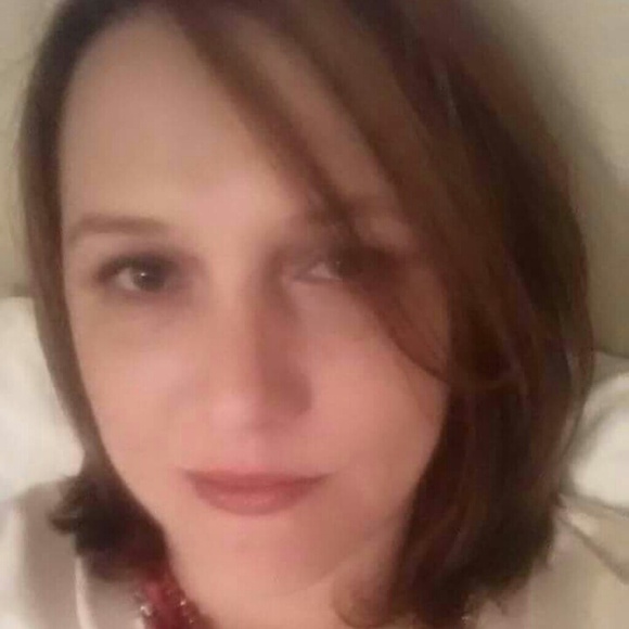 Meet your Posher, Faedra - Picture 1 of 1