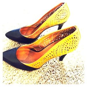 BCBG Generation heels!!