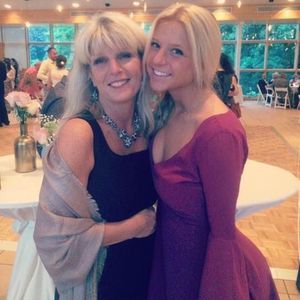 Meet your Posher, Elsa