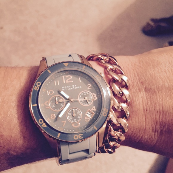 Marc Jacobs rose gold link bracelet