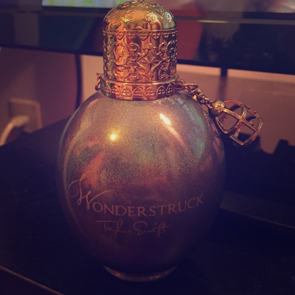 Taylor Swift Wonderstruck Perfume