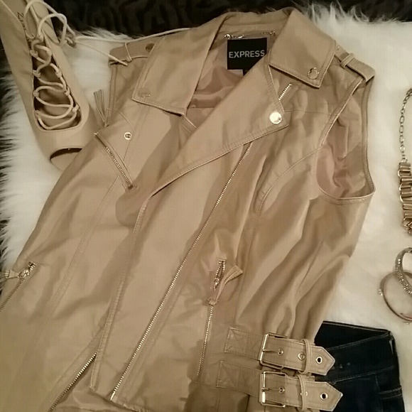 Faux Leather Vest - Picture 3 of 3