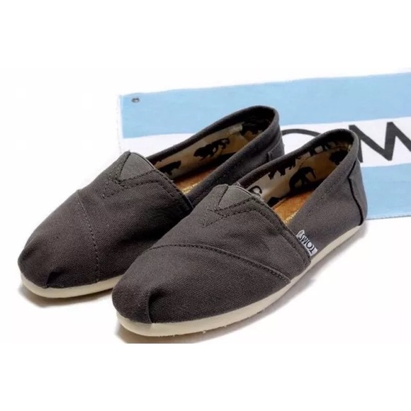 Toms Size 6 Brand new