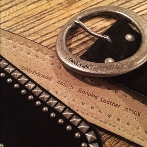 Calvin Klein Suede Belt heavy-duty weight