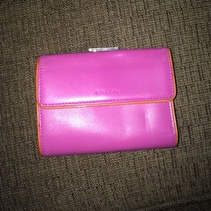 Coach Trifold wallet bright pink