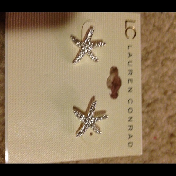 LC Lauren Conrad Starfish earrings