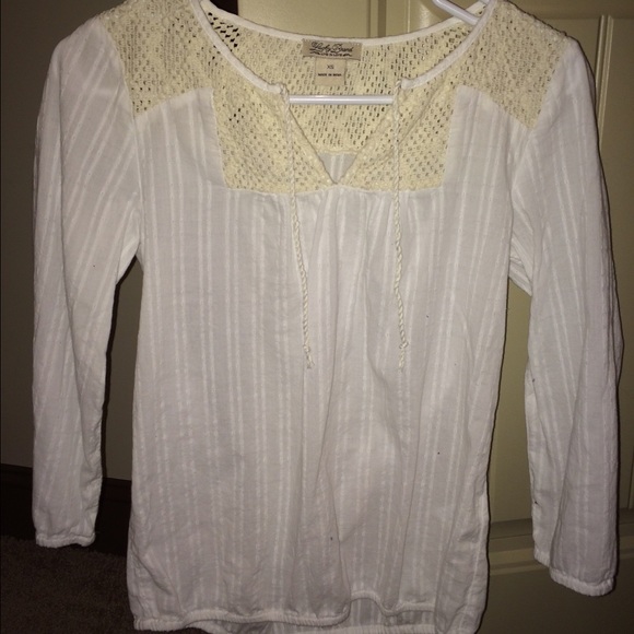 Lucky brand white/cream top with some crochet