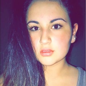 Meet your Posher, Ezmeralda