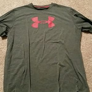 Under Armour heat gear tshirt