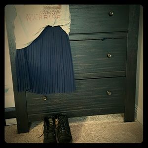 Forever 21 Navy blue pleated skirt