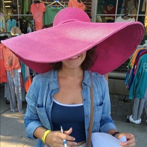 Meet your Posher, Brittney