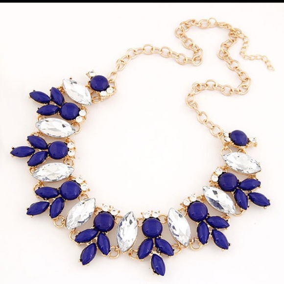 Statement necklace!
