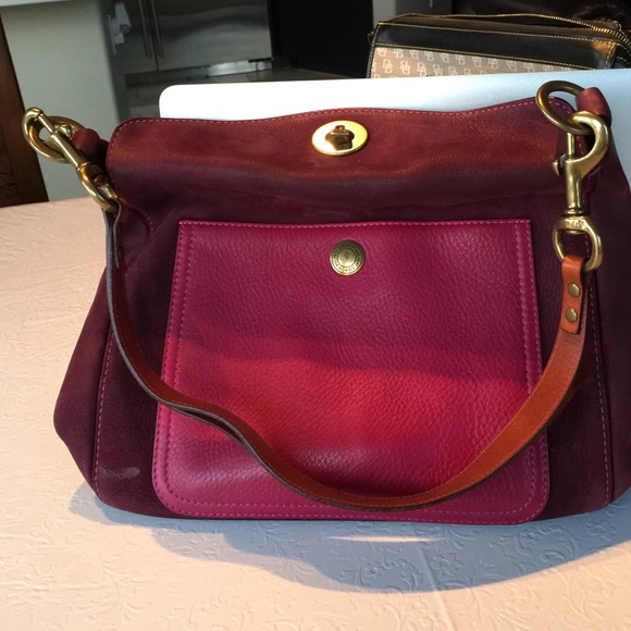 Coach leather purse! - Picture 2 of 4