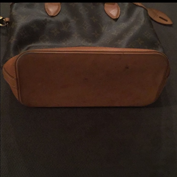 Louis Vuitton purse - Picture 3 of 4