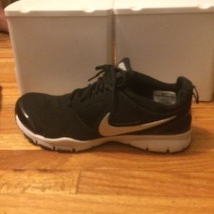 Nike Flex (Women's)