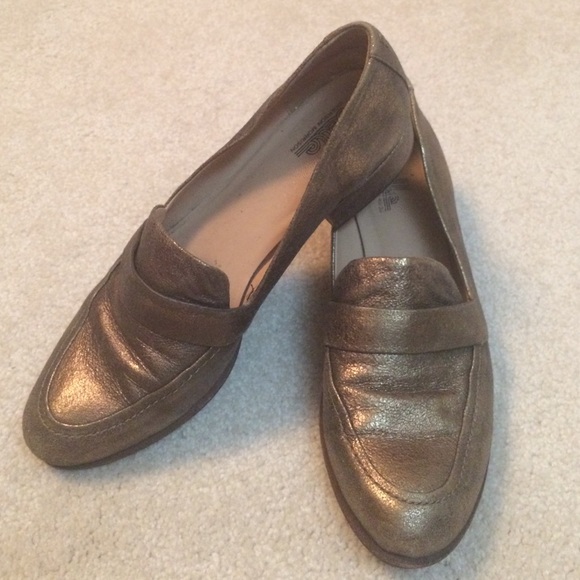Belle by Sigerson Morrison Gold Oxfords sz 8.5
