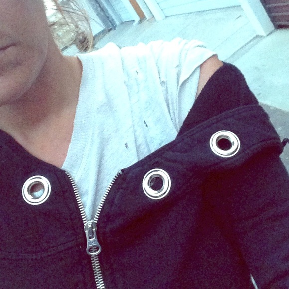 Off shoulder hoodie with silver hardware