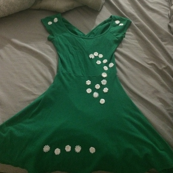 American Apparel daisy green sun dress🌞🌼👗 - Picture 1 of 2