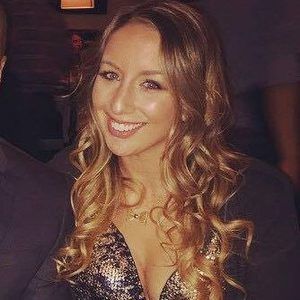 Meet your Posher, Elise