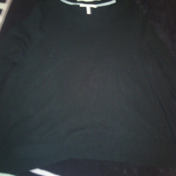 Vs sweater