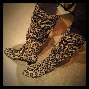 HOT IN HOLLYWOOD LEOPARD SUEDE LEATHER BOOTS