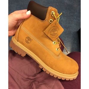 Just sharing 😁 got new Tims for $120!!