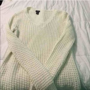 Rue 21 sweater