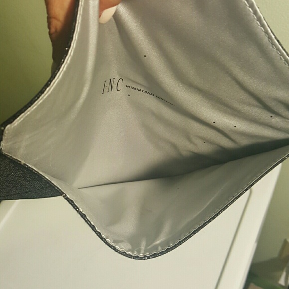 Inc - Picture 2 of 3