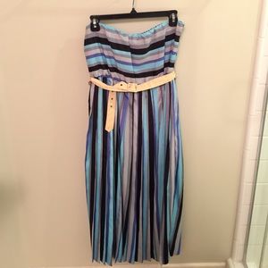 Flirty pleated dress!🎉