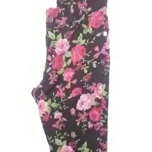 🎀LAST CHANCE Rose Print Black Jeggings