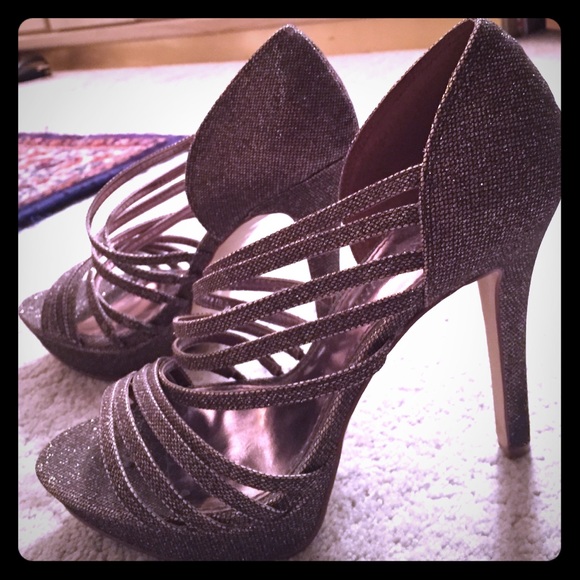 Gianni Bini Shoes - FLASH SALE Gianni Bini Copper Strappy heels